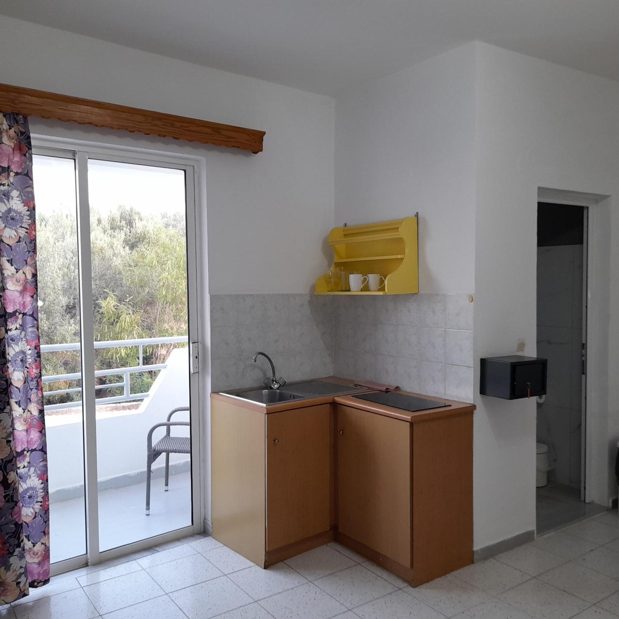 פליראקי Lisabeth Apartments חדר תמונה