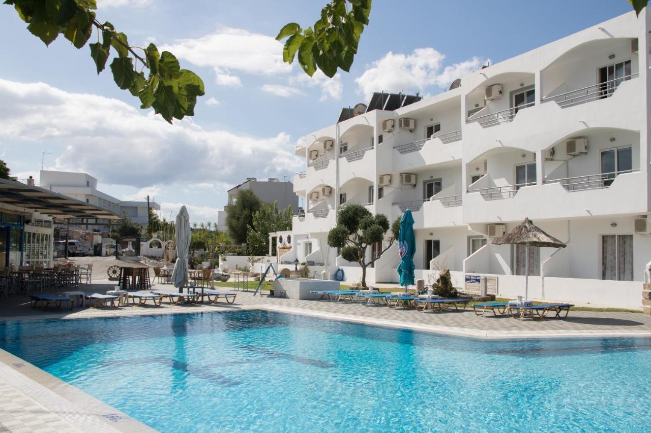 פליראקי Lisabeth Apartments מראה חיצוני תמונה